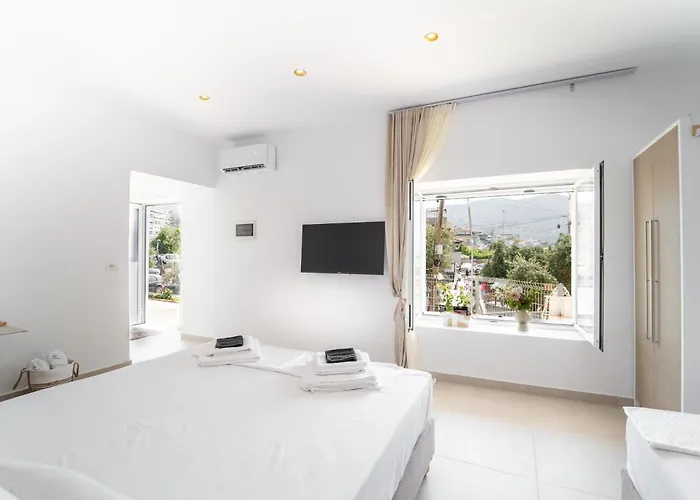 Viktora's House * Himare