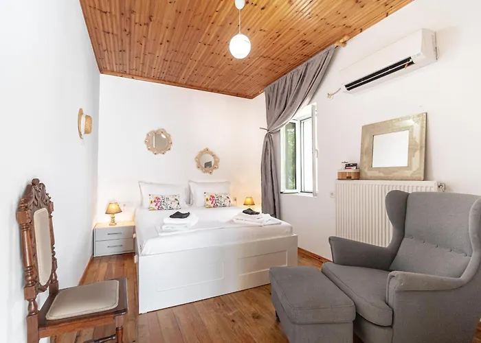 Viktora's House Apartment Himare