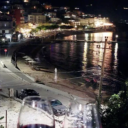 Viktora's House Apartment Himare